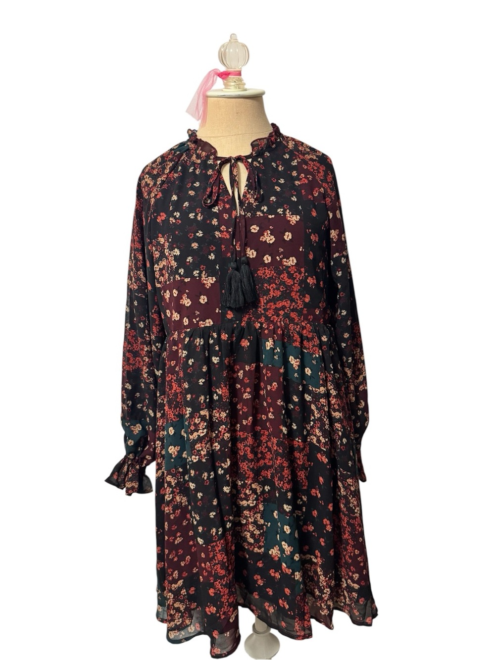 Pink Lily Floral Patchwork Swing Dress - Black/Burgundy/Green Size Medium